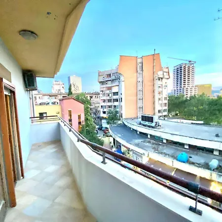 City Center * 티라나
